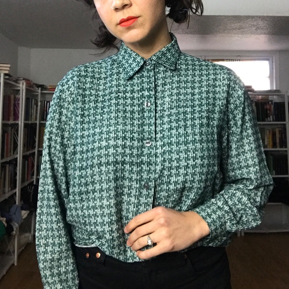 Vintage Patterned Button Down - B33 - Picture 3 of 8